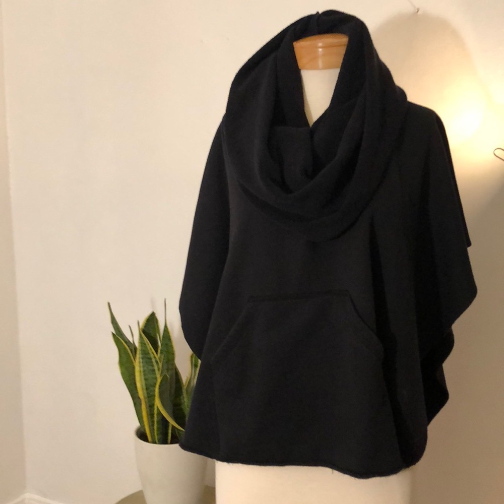 OAK Funnel Neck Poncho